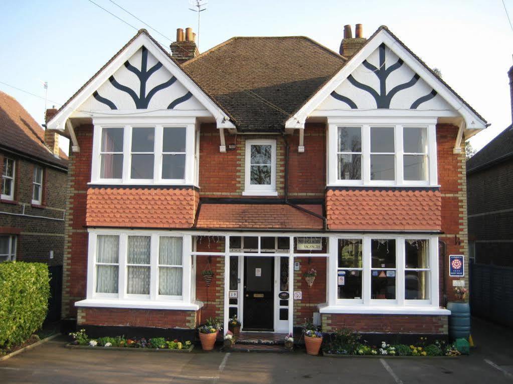 Rosemead Guest House Horley Exterior foto
